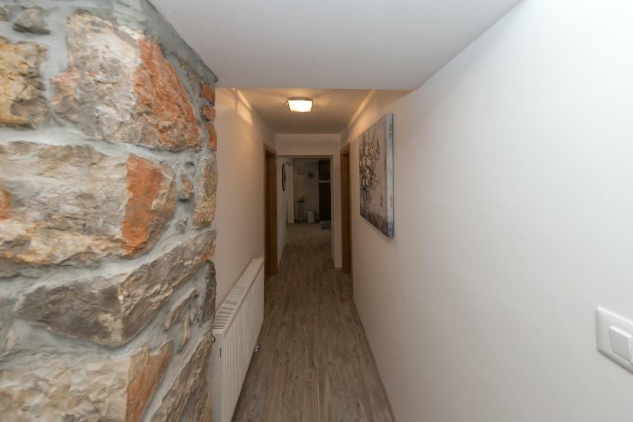 Apartments Travel Otocac Exterior photo
